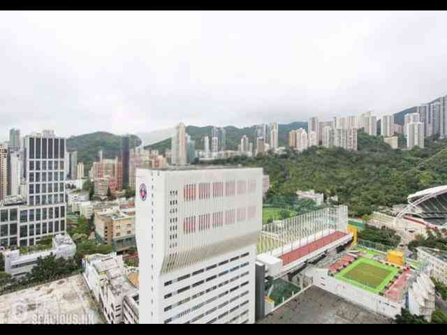 Happy Valley - Caroline Garden 03