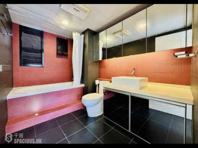 Happy Valley - The Broadville 10