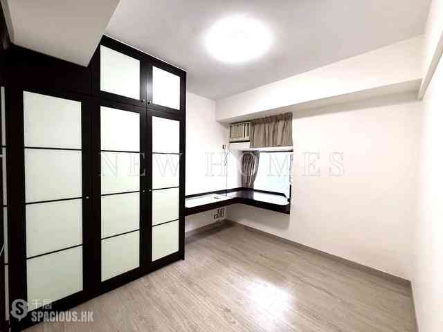 Happy Valley - Ventris Place 02
