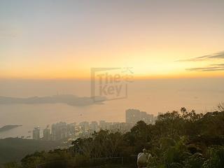 山頂 - 七重天大廈 02