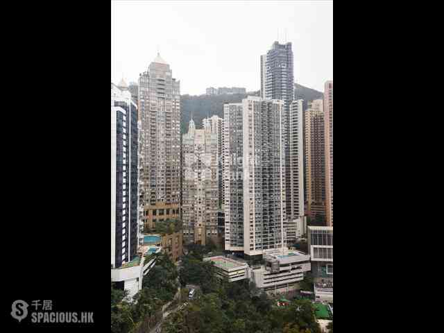 Mid Levels Central - Clovelly Court 02