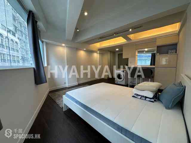 Central - 68 Hollywood Road 01