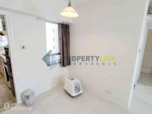 Sai Ying Pun - Ying Wa Court 05