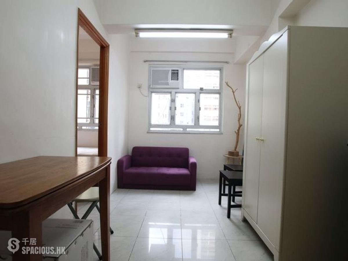 Wan Chai - Hong Chiang Building 01