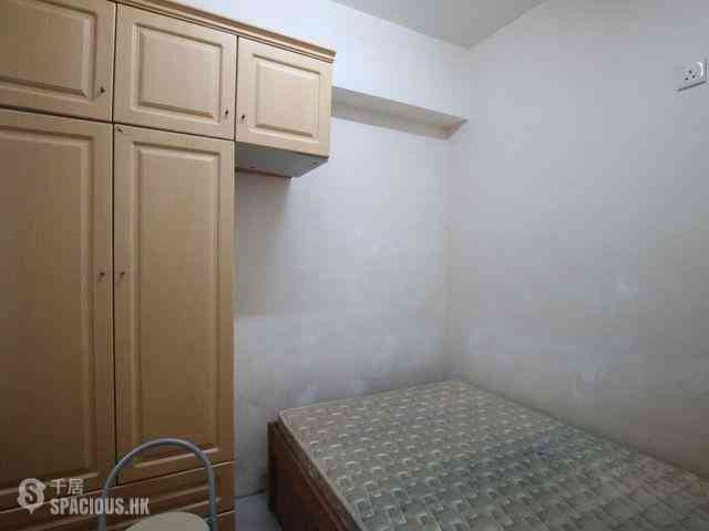 Wan Chai - Hong Chiang Building 05