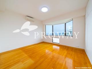 Repulse Bay - South Bay Towers 08