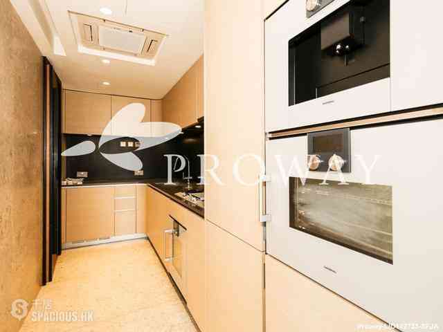 Mid Levels Central - Arezzo 10