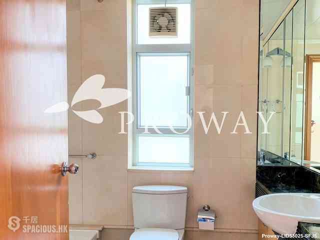 Tung Chung - Seaview Crescent Block 5 06