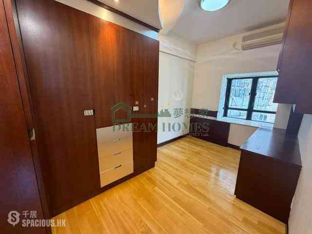 Mid Levels West - Scenic Heights Block 2 05