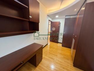 Mid Levels West - Scenic Heights Block 2 09