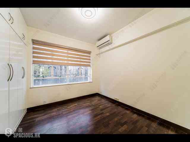 Mid Levels Central - Brewin Court 06