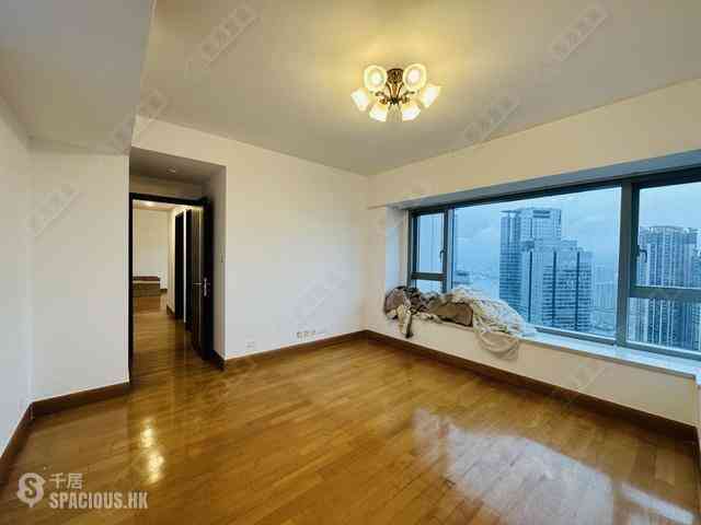 West Kowloon - The Harbourside 01