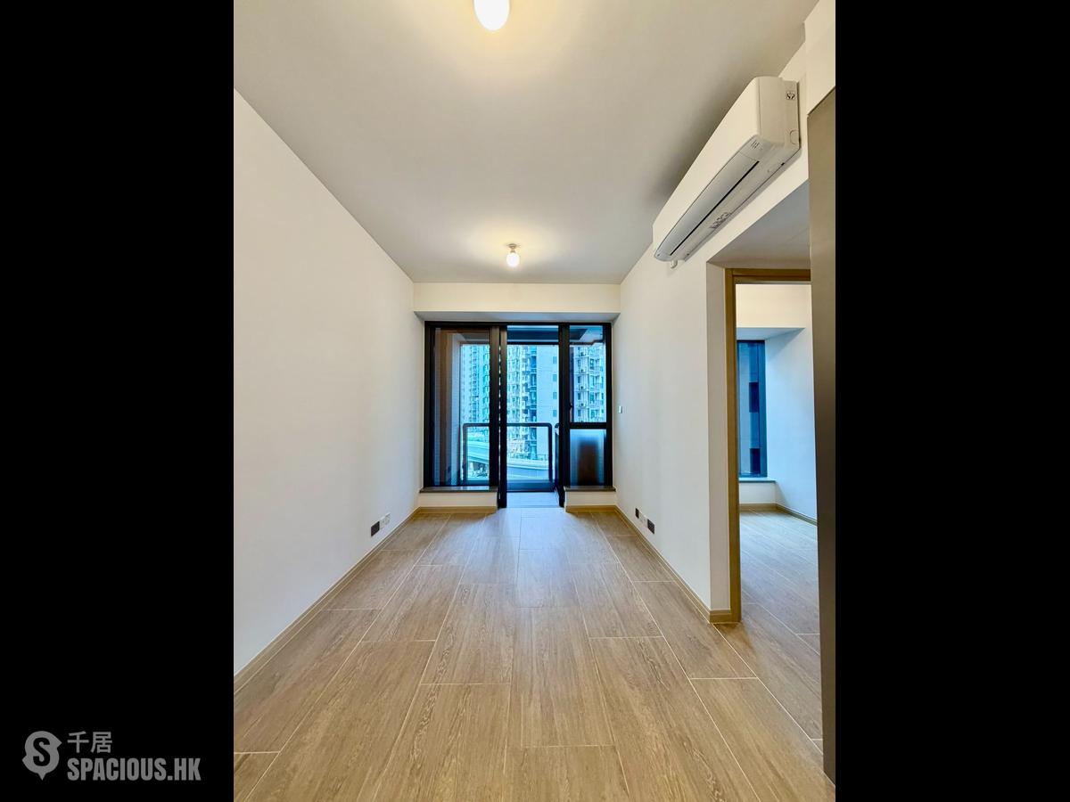 Wong Chuk Hang - The Southside Phase 4B Tower 1B 01
