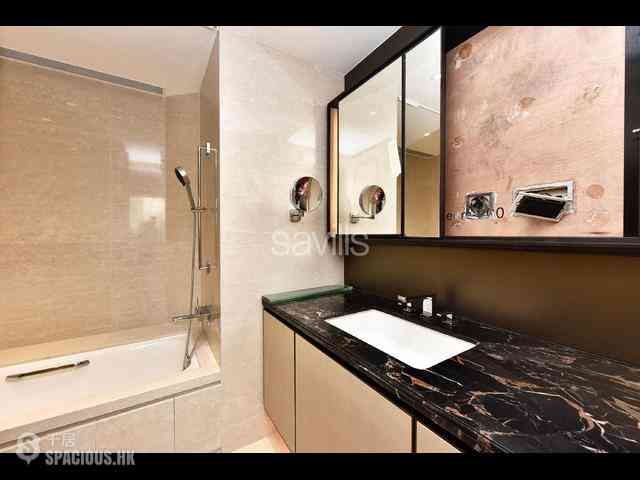 Mid Levels Central - 3, MacDonnell Road 03