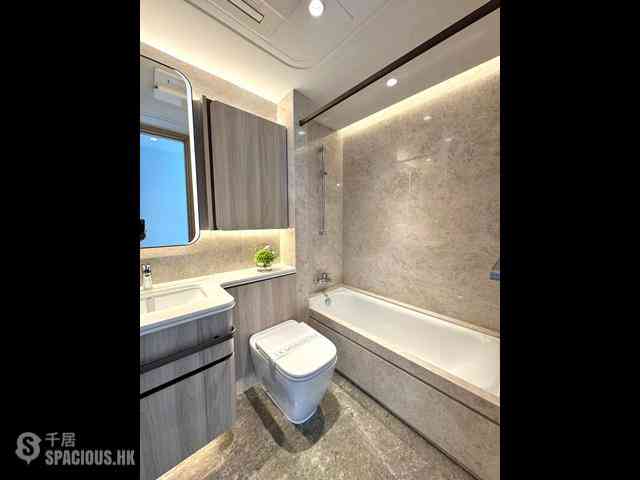 Wong Chuk Hang - The Southside Phase 4B 08