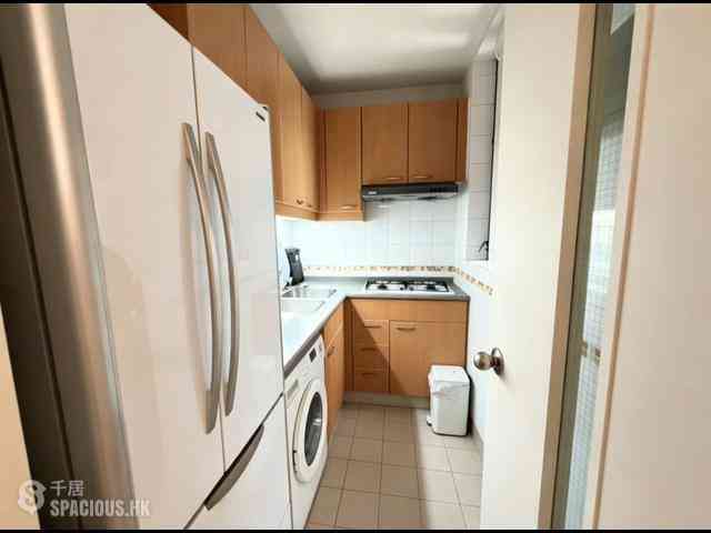 Kennedy Town - Cayman Rise Block 2 06