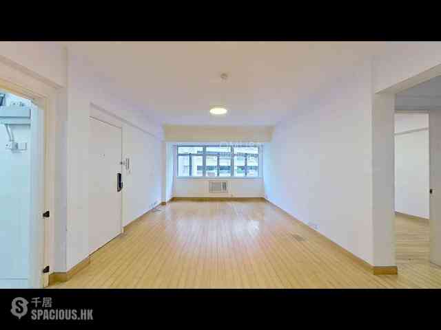 Mid Levels Central - 6B-6E, Bowen Road 06