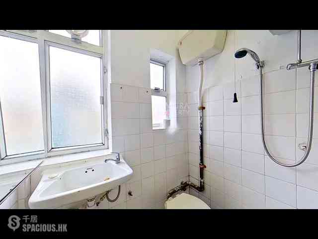Mid Levels Central - 6B-6E, Bowen Road 10