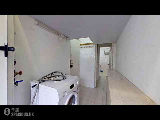Mid Levels Central - 6B-6E, Bowen Road 11