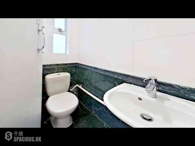 Mid Levels Central - 6B-6E, Bowen Road 18