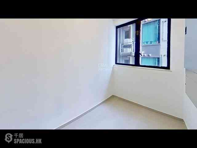 Mid Levels Central - 62B, Robinson Road 18