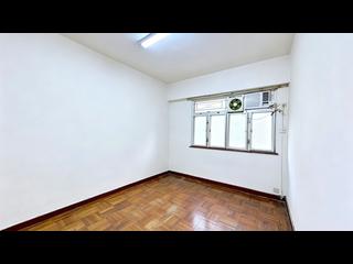 North Point - Metropole Building 07