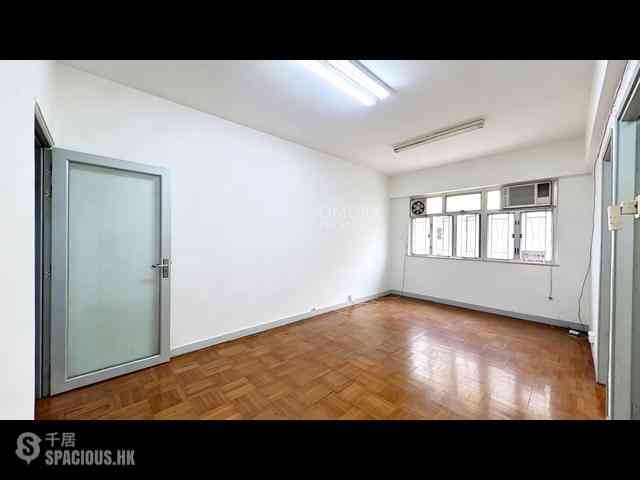 North Point - Metropole Building 06