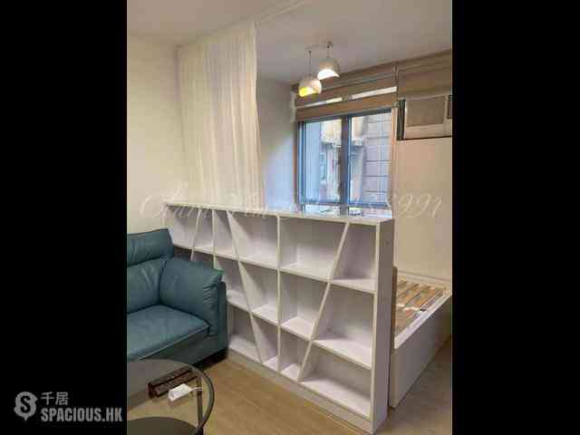 Chung Hom Kok - Lung Tak Court 01