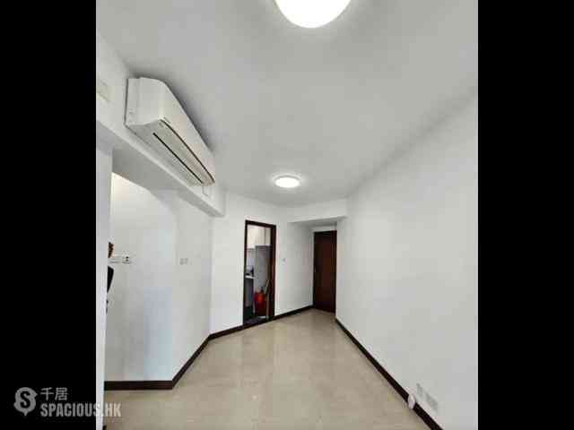 Kennedy Town - The Merton Tower 2 03