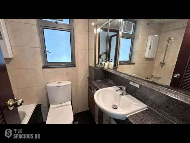 Kennedy Town - The Merton Tower 2 05