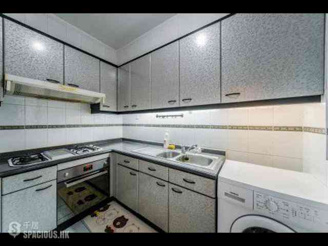 Mid Levels Central - Hillsborough Court Block 2 06
