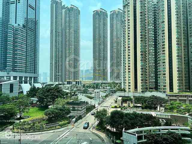 West Kowloon - The Harbourside 01