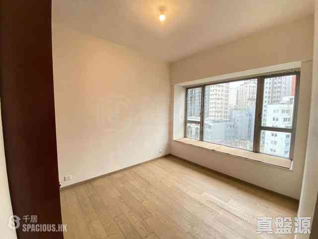 Sai Ying Pun - The Summa Block 1 04