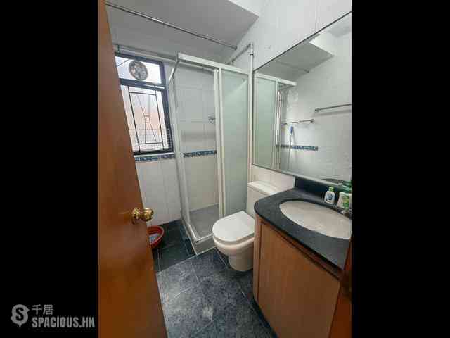 Shau Kei Wan - Chuang's Heights 08