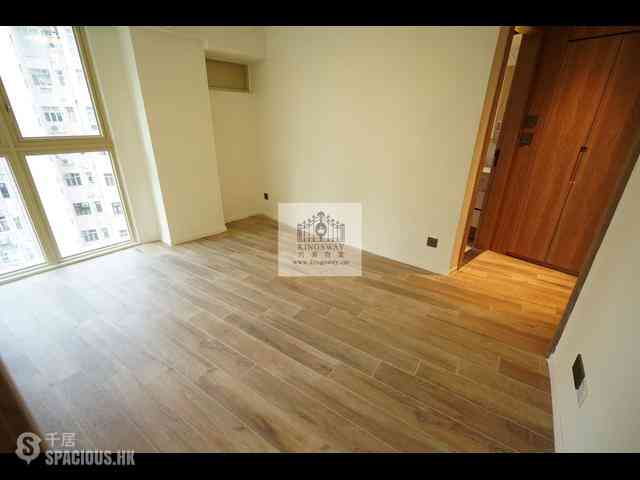 Mid Levels Central - St. Joan Court 02