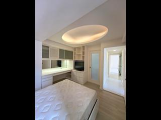 Mid Levels West - Realty Gardens 05