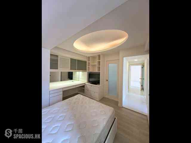 Mid Levels West - Realty Gardens 05