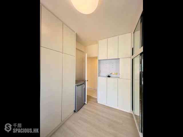 Mid Levels West - Realty Gardens 08