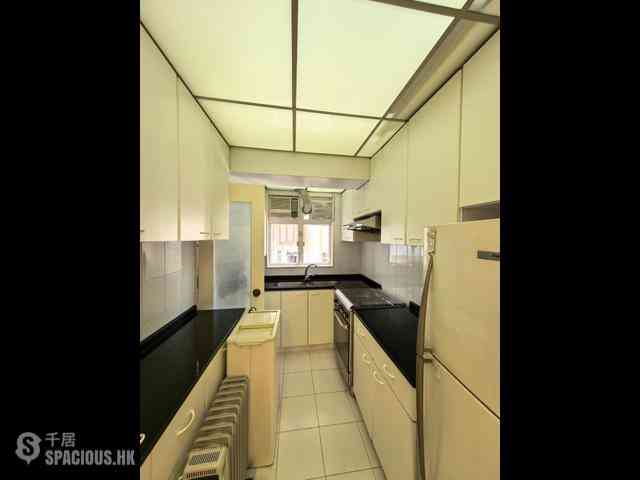 Mid Levels West - Realty Gardens 09