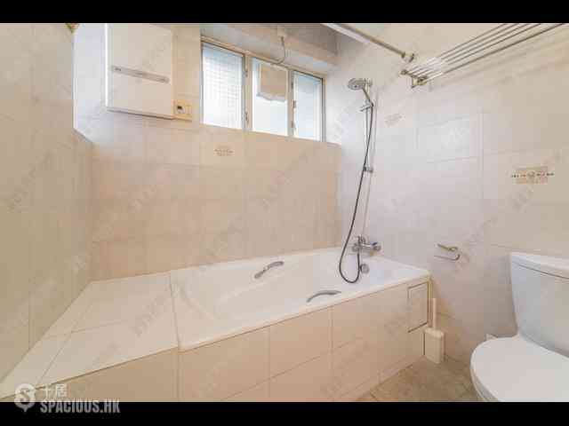 Mid Levels Central - Brewin Court 04