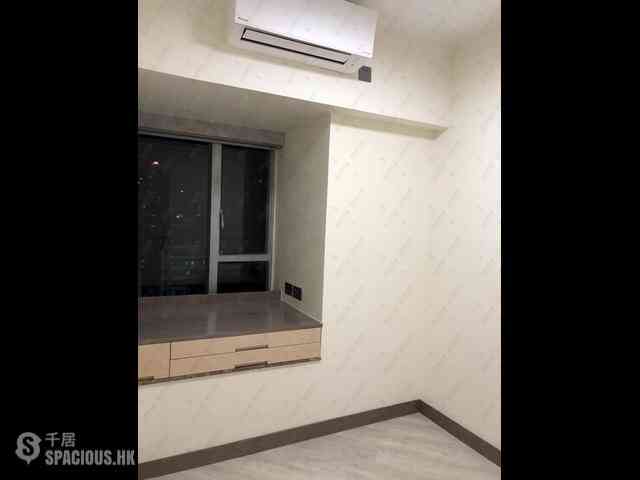 Tsim Sha Tsui - The Victoria Towers 04