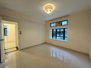Mid Levels West - Scenic Heights Block 2 03
