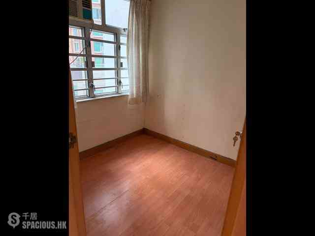 Sai Wan Ho - Win Tack Building 01
