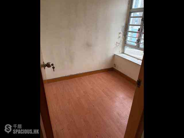 Sai Wan Ho - Win Tack Building 03