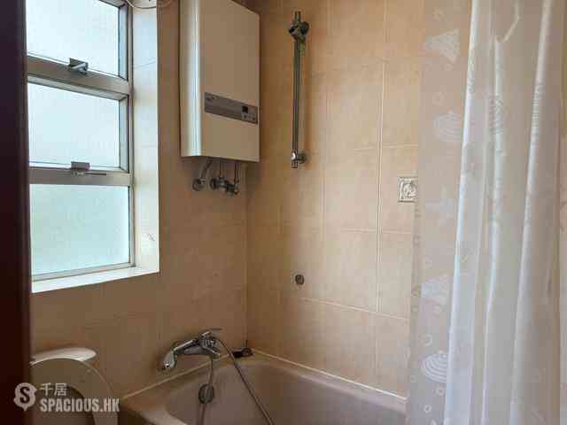 Mid Levels Central - Best View Court Block 68, Macdonnell Road 07