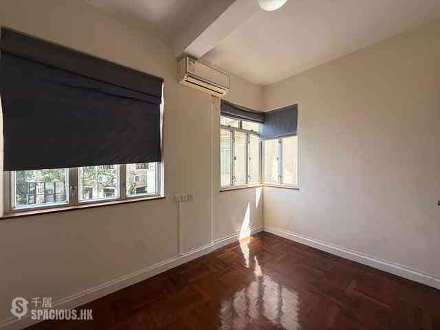 Mid Levels Central - Best View Court Block 68, Macdonnell Road 08