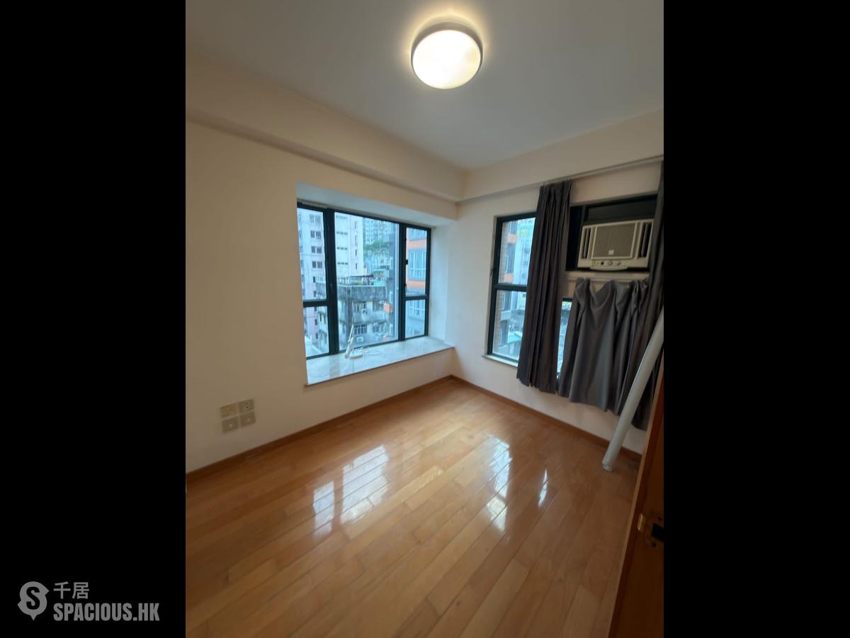 Wan Chai - Brilliant Court 01