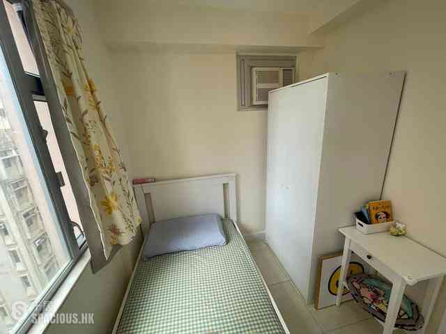 Sai Ying Pun - Cheong King Court 05