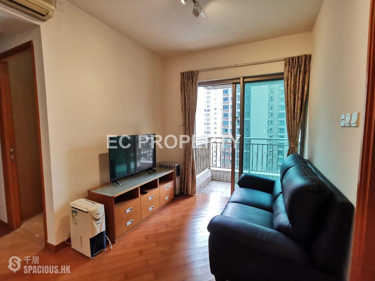 Wan Chai - The Zenith 01