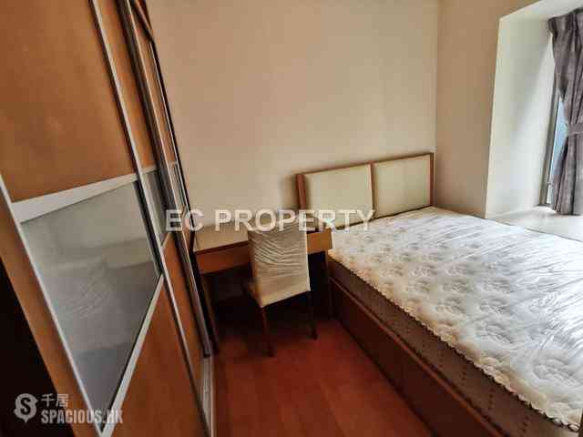 Wan Chai - The Zenith 05